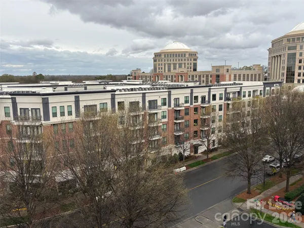 $3,000 | 4620 Piedmont Row Drive, Charlotte, NC 28210