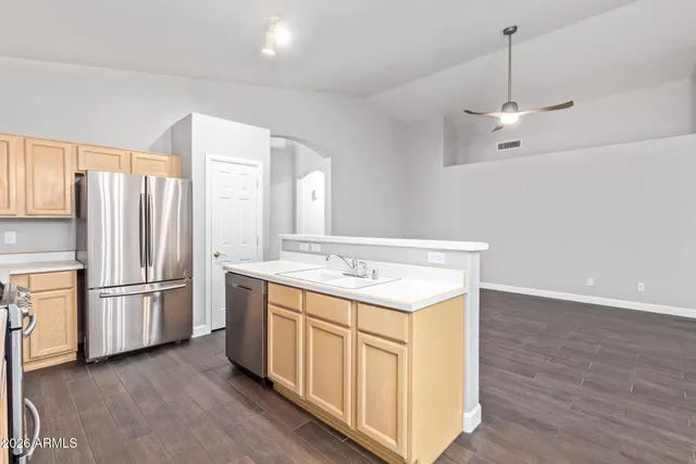 $2,600 | 1004 West Beverly Lane, Phoenix, AZ 85023