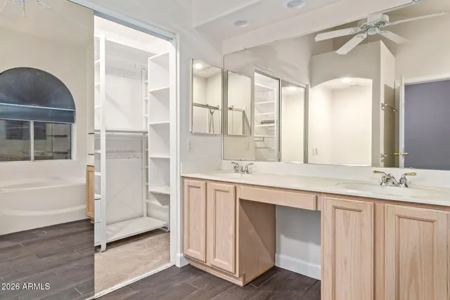 $2,600 | 1004 West Beverly Lane, Phoenix, AZ 85023