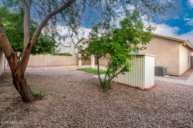 $2,600 | 1004 West Beverly Lane, Phoenix, AZ 85023