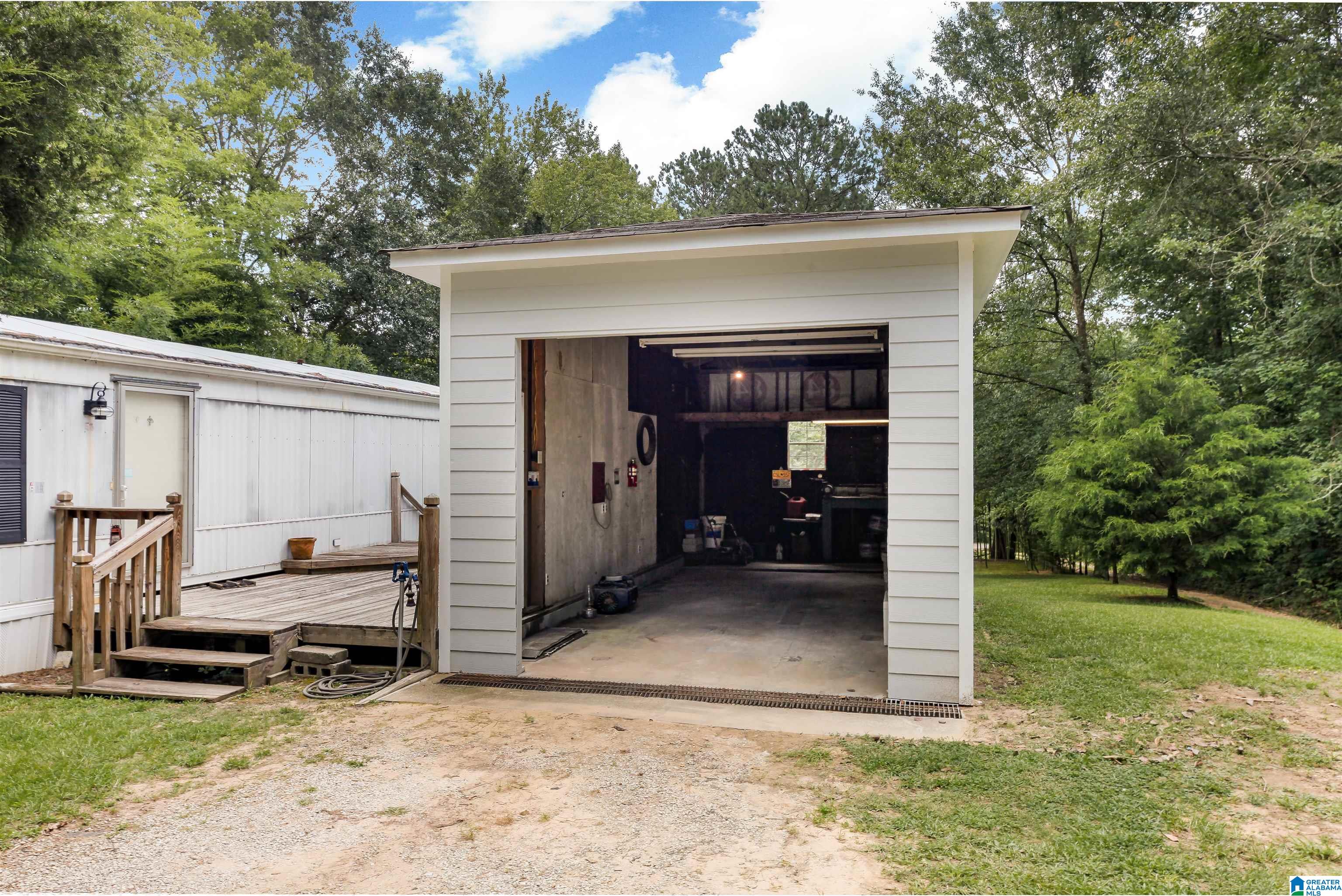 76 Lakeview Drive Leeds, AL 35094 - Photo 22 of 32