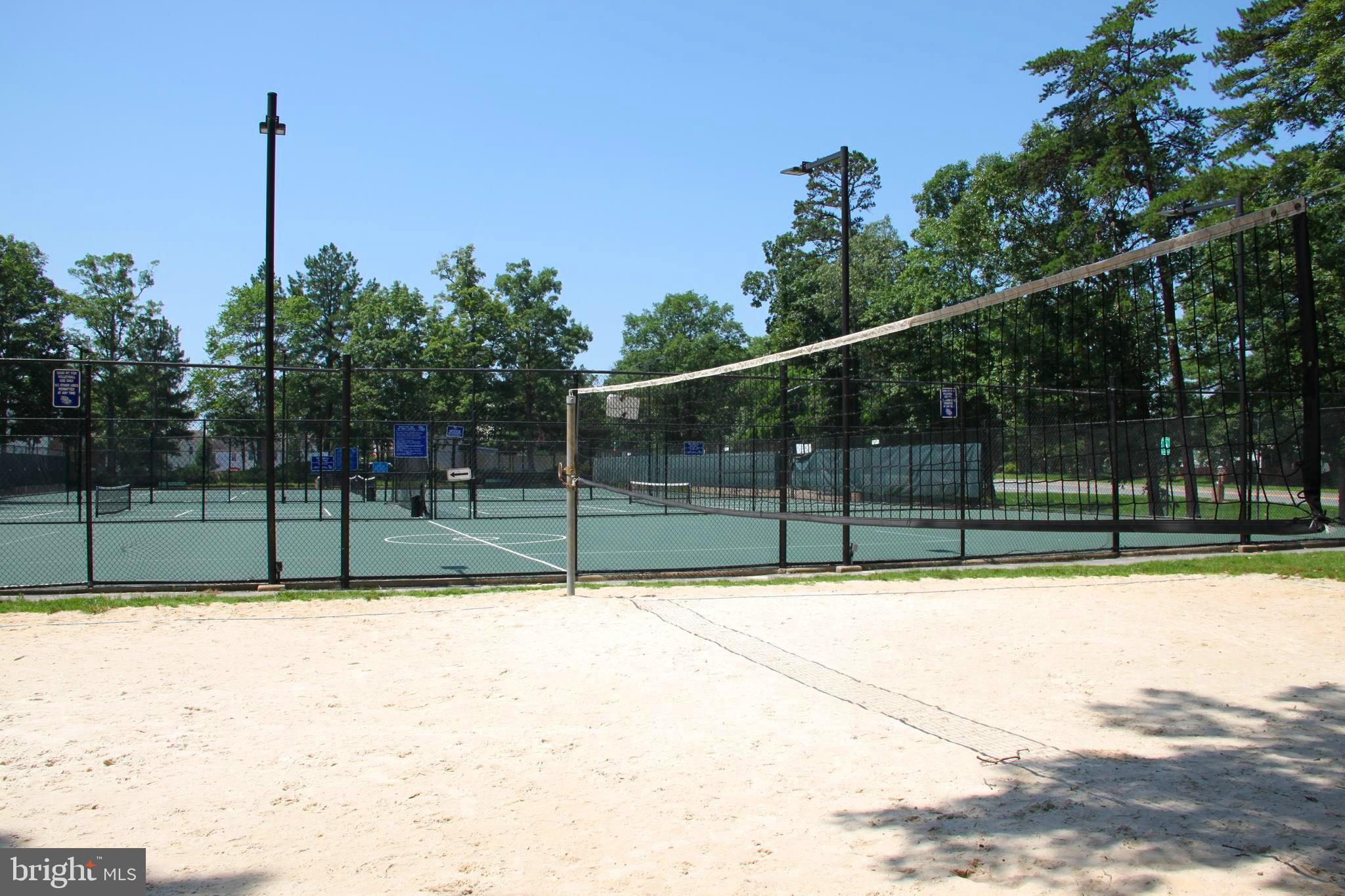 2847 Seminole Road Woodbridge, VA 22192 - Photo 35 of 38 a view of a tennis court