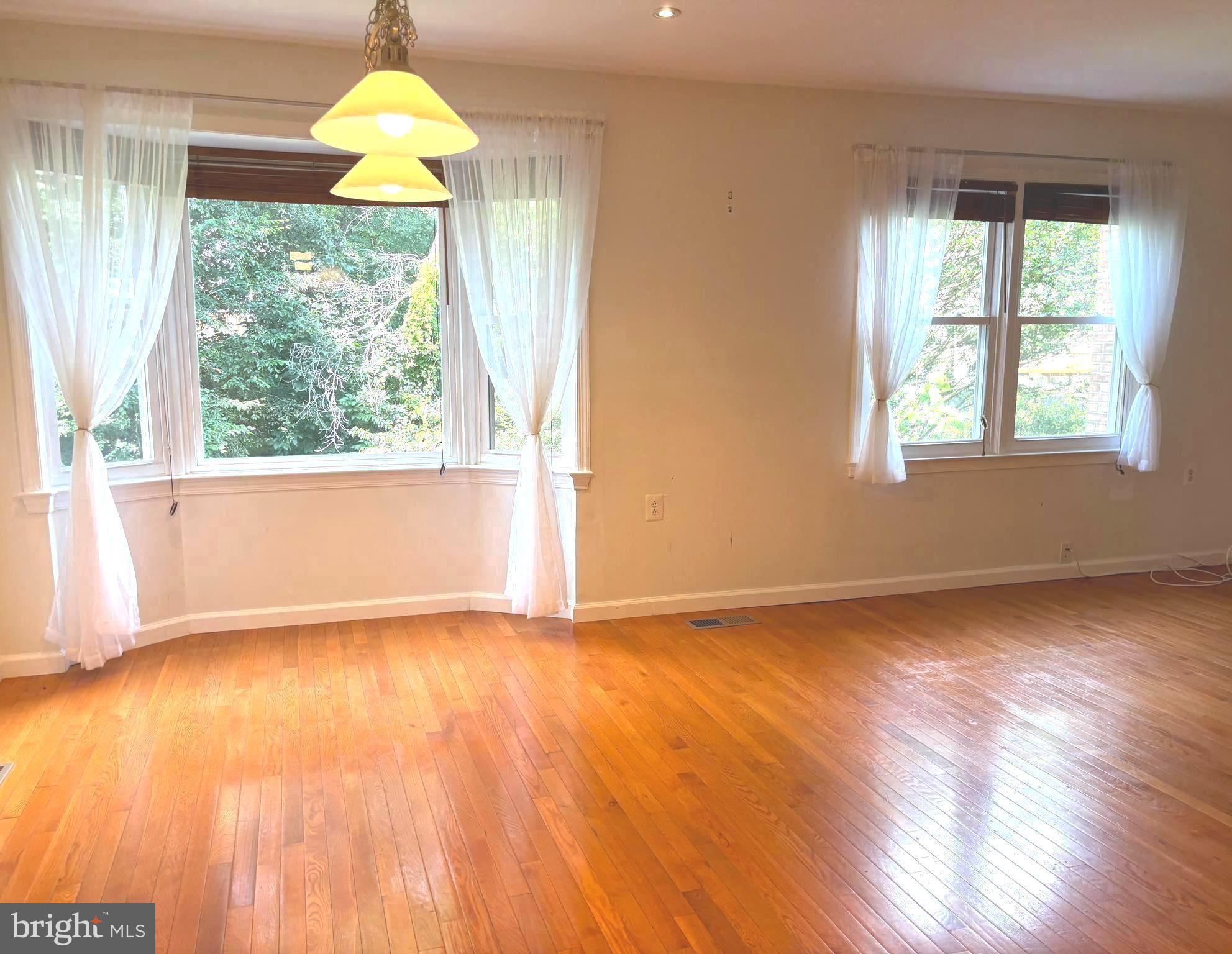 2847 Seminole Road Woodbridge, VA 22192 - Photo 10 of 38