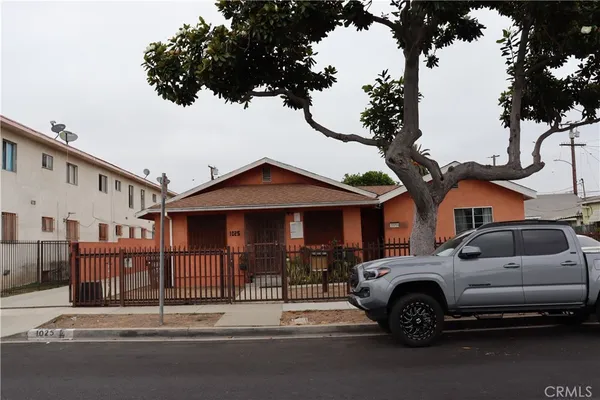 $1,200,000 | 1025 West 103rd Street, Los Angeles, CA 90044