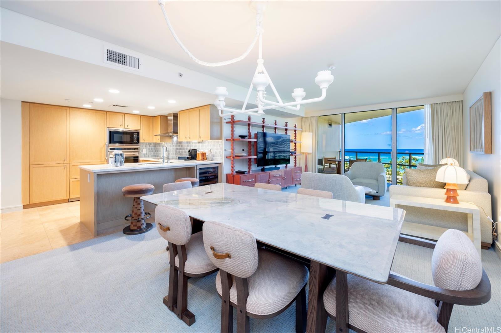 223 Saratoga Road, Unit 1215 Honolulu, HI 96815 - Photo 1 of 25 Gallery Image 1