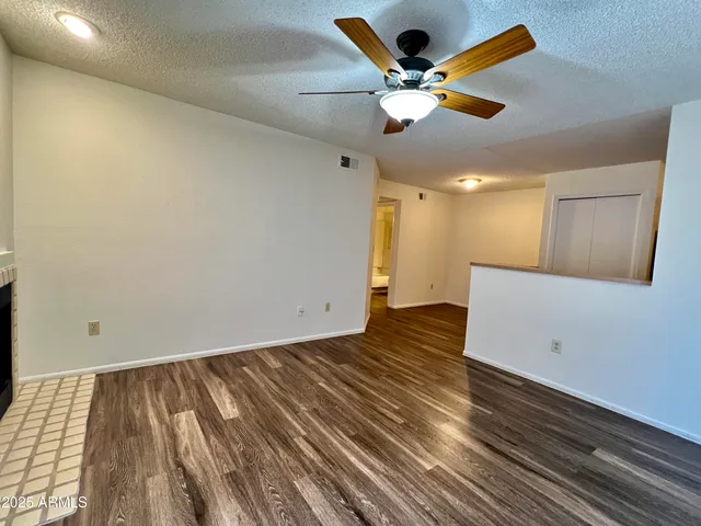 $1,325 | 533 West Guadalupe Road, Unit 1040, Mesa, AZ 85210