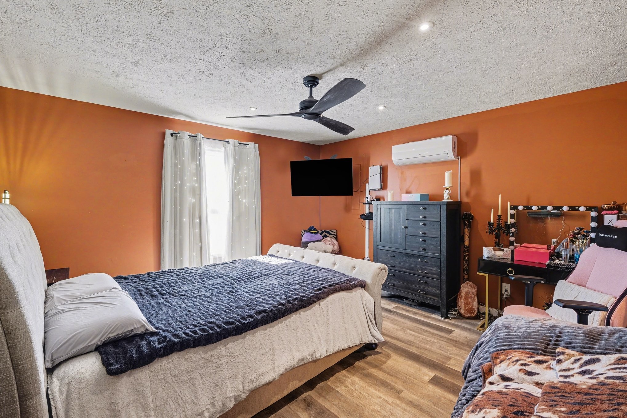 870 Newt Vanattia Road Hillsboro, TN 37342 - Photo 16 of 32 a bedroom with a bed furniture and a large window