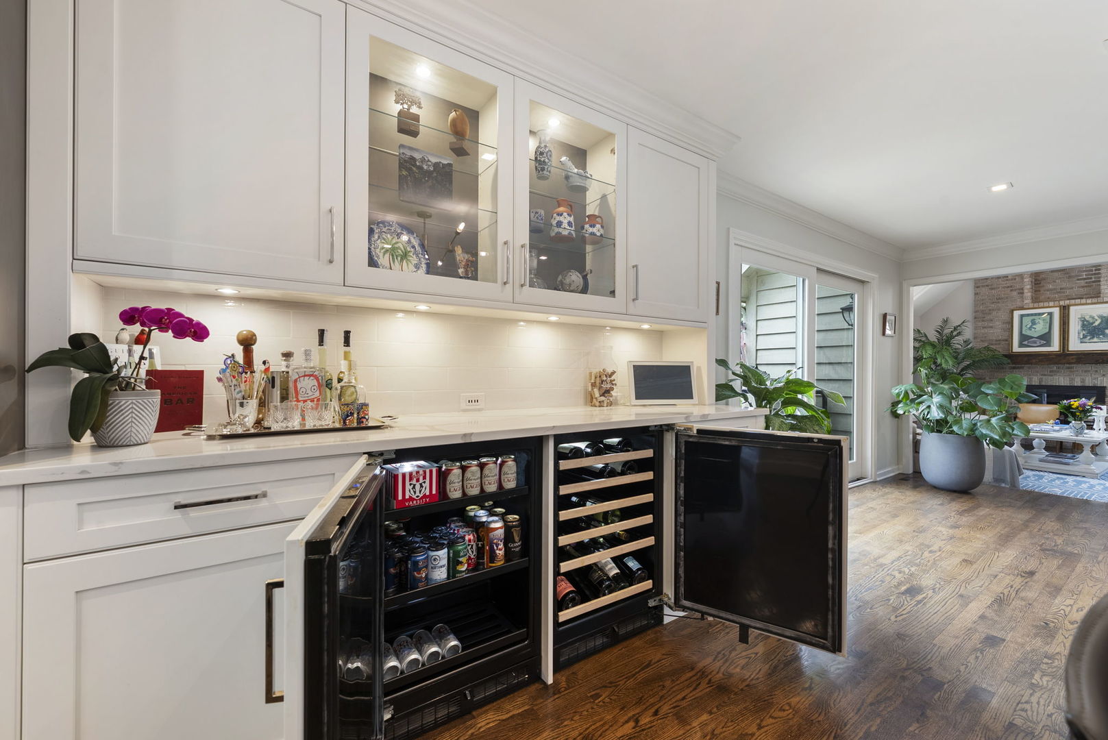 6S223 New Castle Road Naperville, IL 60540 - Photo 12 of 66 Gallery Image 12