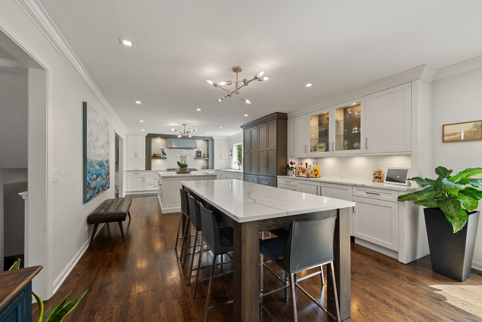 6S223 New Castle Road Naperville, IL 60540 - Photo 14 of 66 Gallery Image 14
