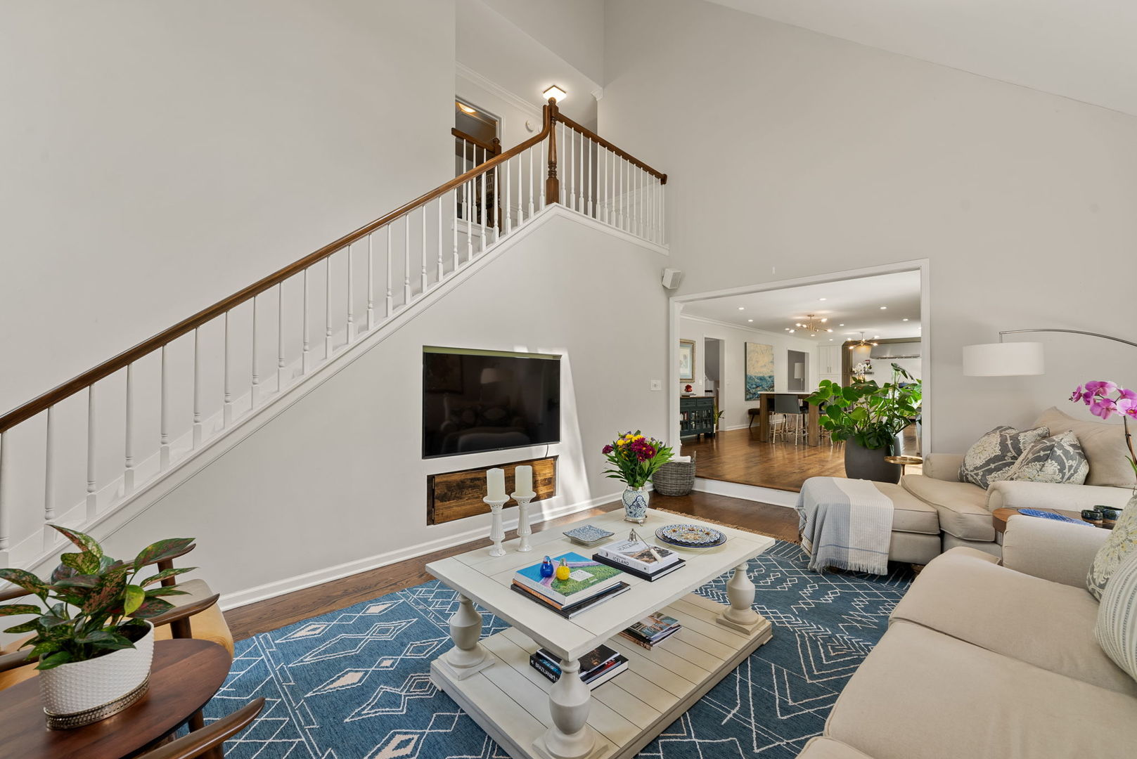 6S223 New Castle Road Naperville, IL 60540 - Photo 15 of 66 Gallery Image 15