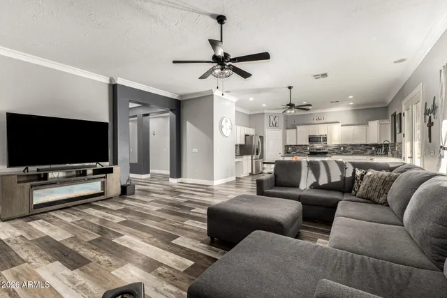 $615,000 | 3283 East Red Oak Lane, Gilbert, AZ 85297