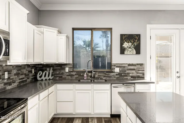 $615,000 | 3283 East Red Oak Lane, Gilbert, AZ 85297