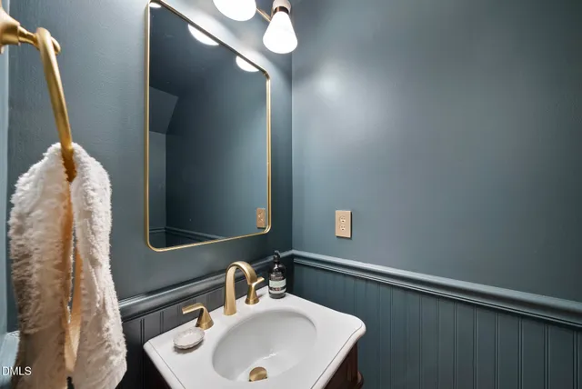 $325,000 | 3047 Winding Waters Way, Raleigh, NC 27614