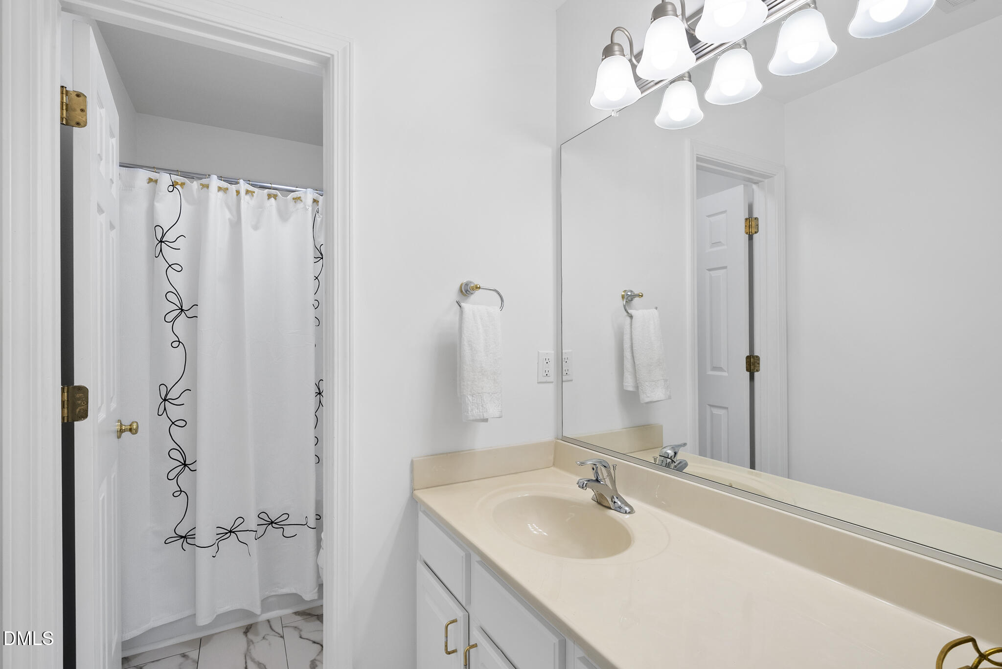 3047 Winding Waters Way Raleigh, NC 27614 - Photo 20 of 26 DSC04489