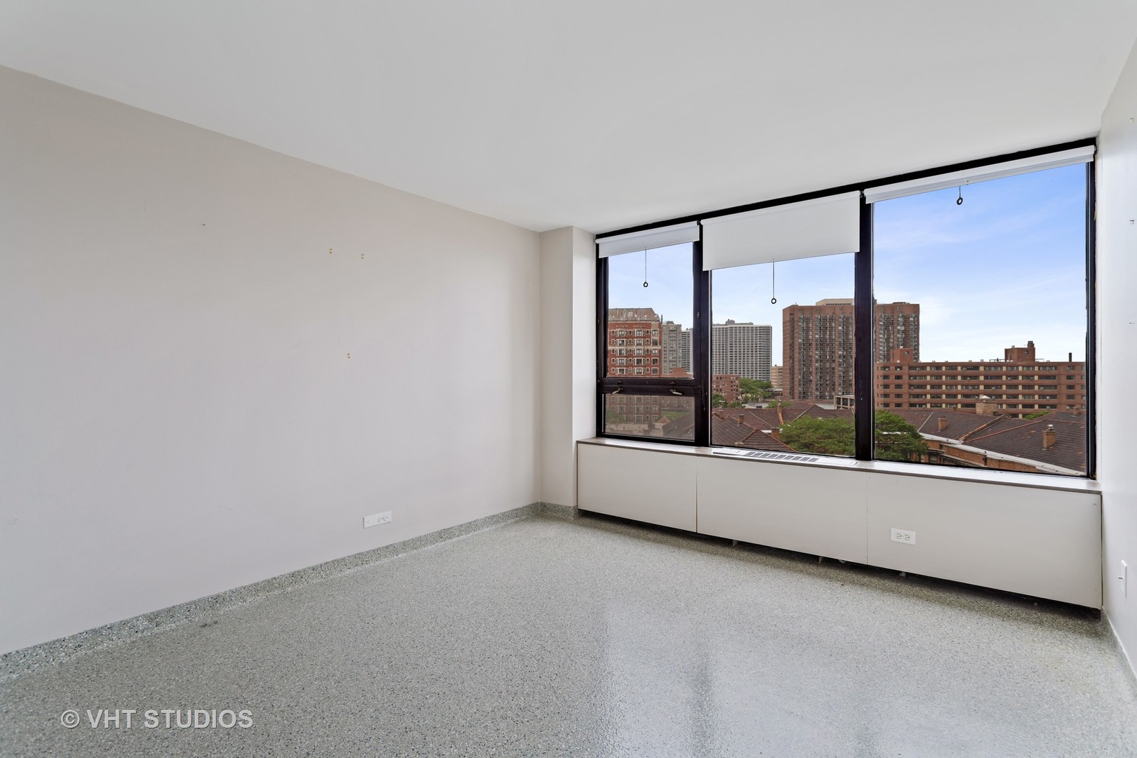 3930 North Pine Grove Avenue, Unit 907 Chicago, IL 60613 - Photo 9 of 12