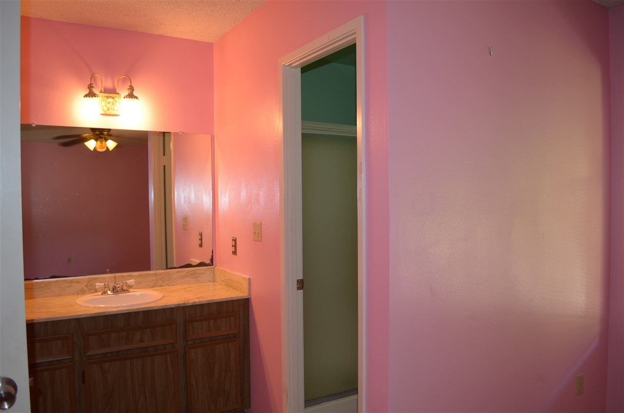 9932 Ledgeside Street Spring Valley, CA 91977 - Photo 18 of 19 Gallery Image 18