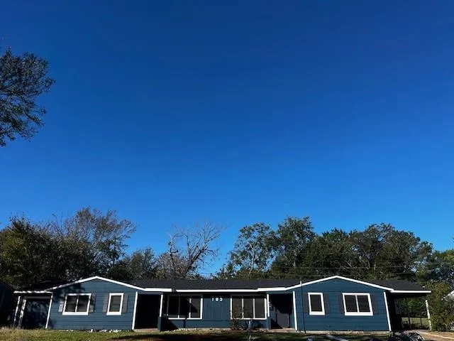 $250,000 | 105 Twining Drive, Denison, TX 75020