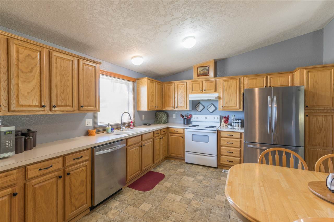 4734 Prairie Way Springdale, WA 99173 - Photo 10 of 20