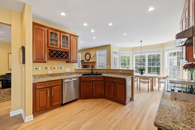 $794,000 | 805 Stone Canyon Circle, Inverness, IL 60010