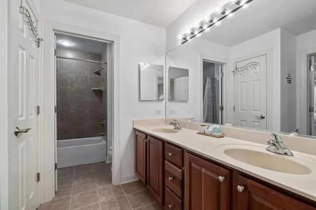 $794,000 | 805 Stone Canyon Circle, Inverness, IL 60010