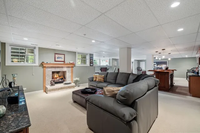 $794,000 | 805 Stone Canyon Circle, Inverness, IL 60010