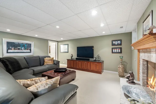 $794,000 | 805 Stone Canyon Circle, Inverness, IL 60010