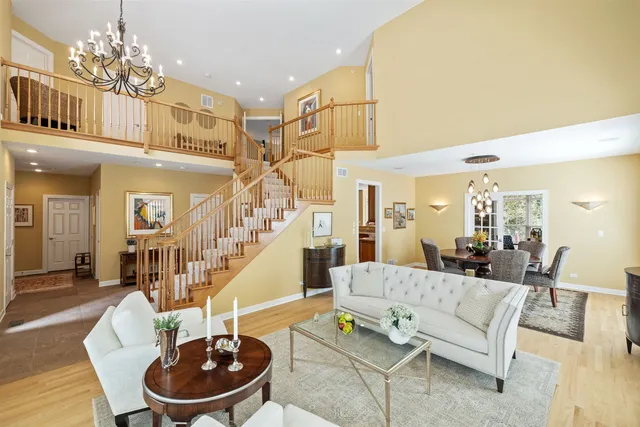 $794,000 | 805 Stone Canyon Circle, Inverness, IL 60010