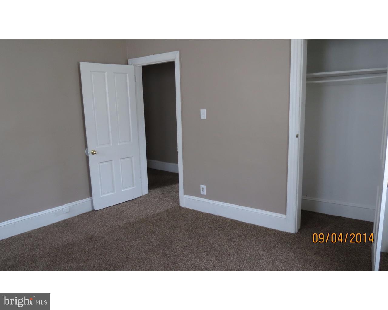 200 East Broad Street, Unit 7 Burlington, NJ 08016 - Photo 5 of 9 a black and white photo of a room