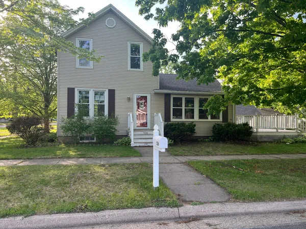 $179,000 | 536 Gambia Avenue, Wabasha, MN 55981
