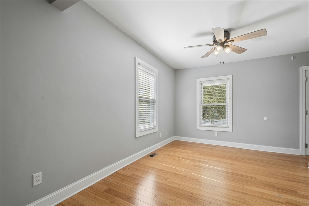 365 Clark Street Gardner, MA 01440 - Photo 21 of 40
