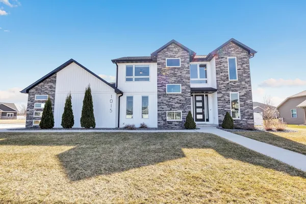 $659,900 | 1015 Nutmeg Drive, De Pere, WI 54115