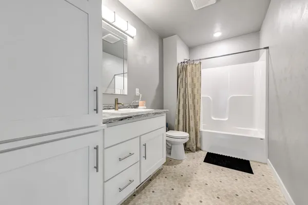 $659,900 | 1015 Nutmeg Drive, De Pere, WI 54115