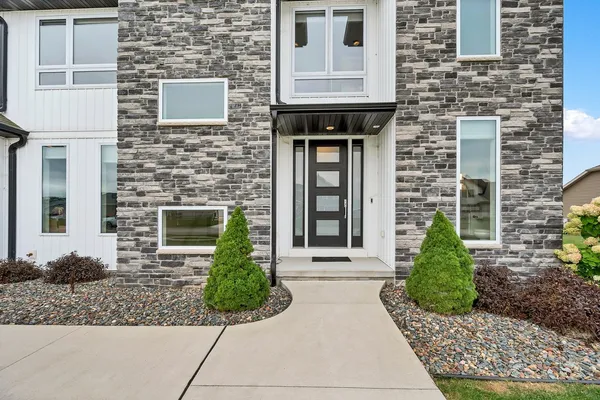 $659,900 | 1015 Nutmeg Drive, De Pere, WI 54115