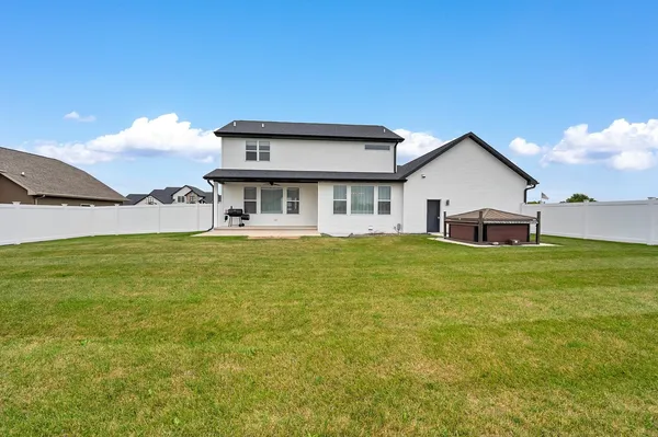 $659,900 | 1015 Nutmeg Drive, De Pere, WI 54115