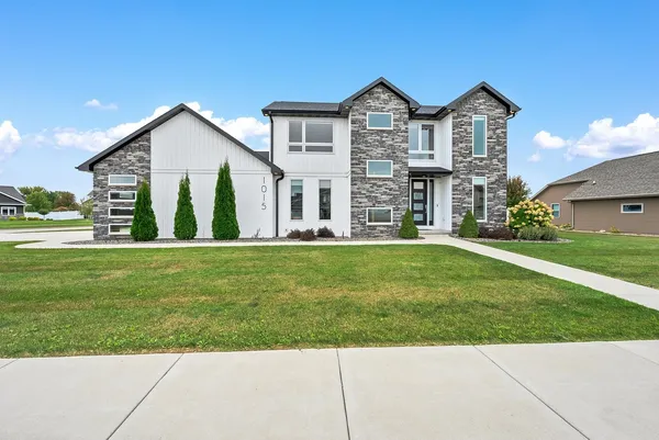 $659,900 | 1015 Nutmeg Drive, De Pere, WI 54115