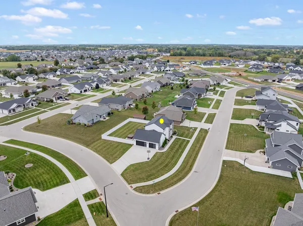 $659,900 | 1015 Nutmeg Drive, De Pere, WI 54115