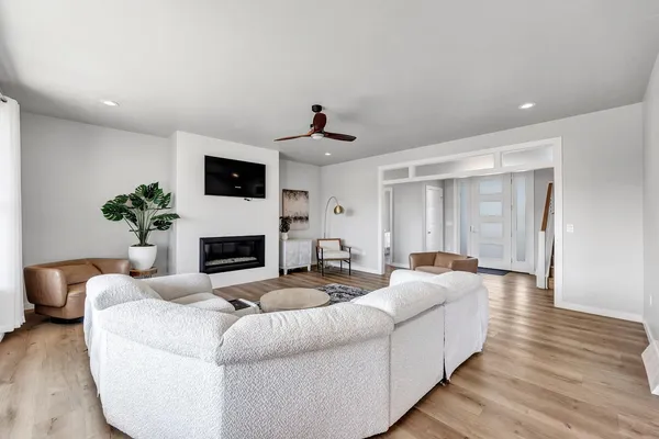 $659,900 | 1015 Nutmeg Drive, De Pere, WI 54115