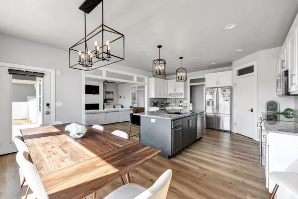 $659,900 | 1015 Nutmeg Drive, De Pere, WI 54115