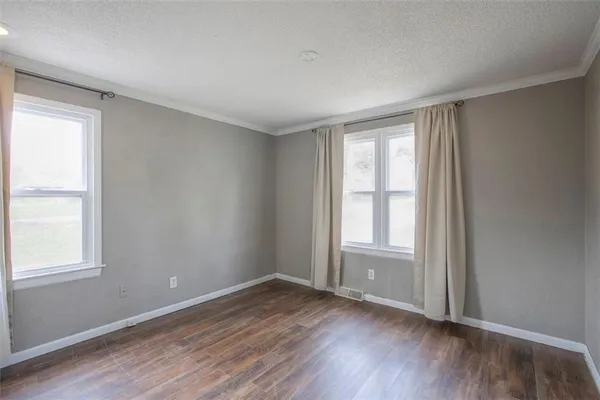 $155,000 | 5521 Ash Avenue, Raytown, MO 64133
