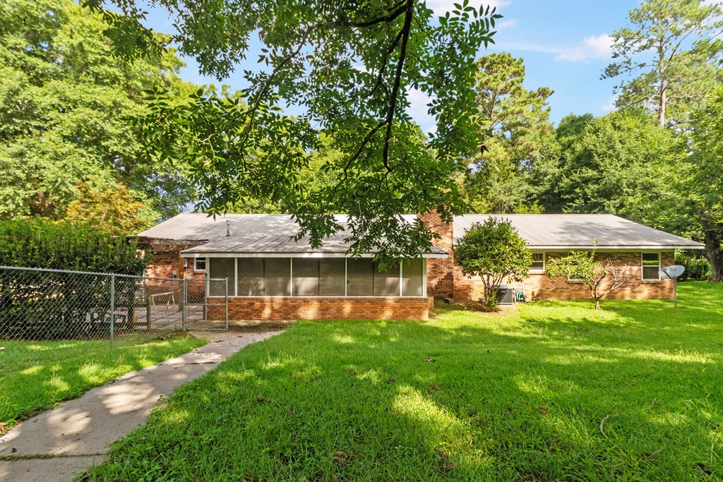 1691 Spring Street Newton, AL 36352 - Photo 28 of 58