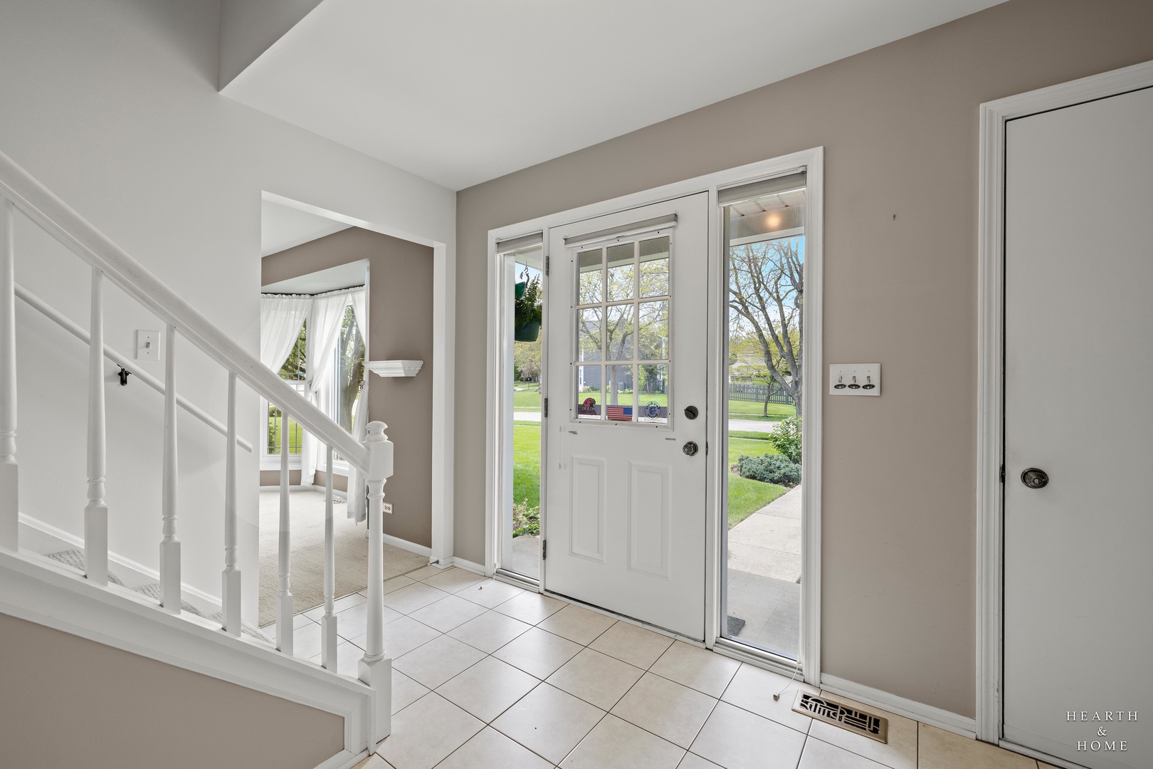 75 Hampton Street Cary, IL 60013 - Photo 2 of 44