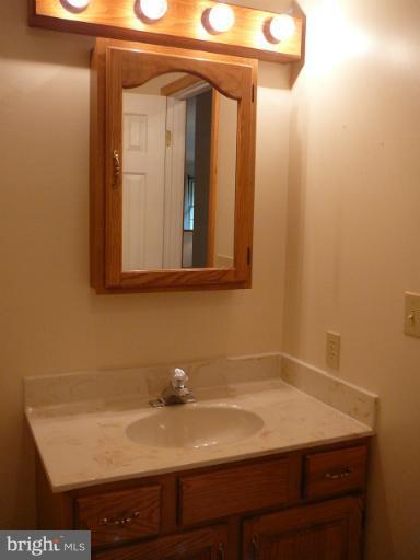 14018 Peddicord Road Mount Airy, MD 21771 - Photo 12 of 26 Bath