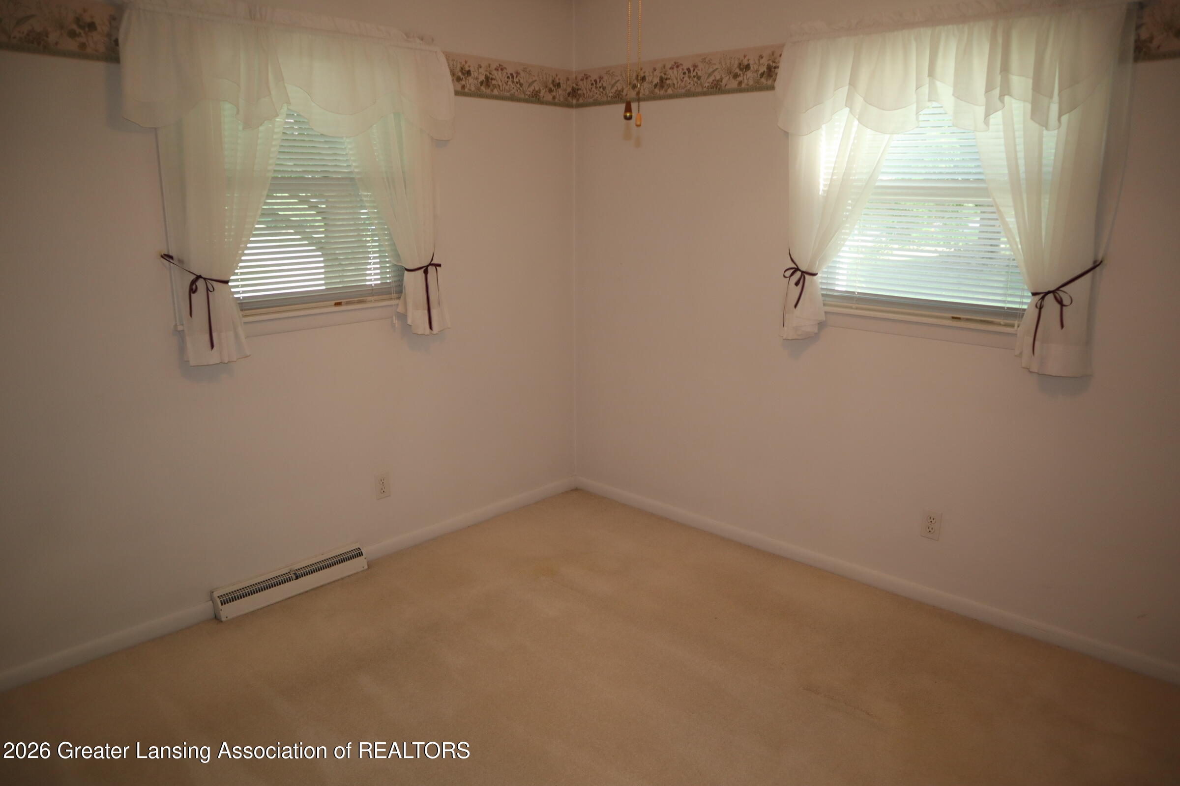 2308 Reed Street Lansing, MI 48911 - Photo 18 of 29 IMG_3345