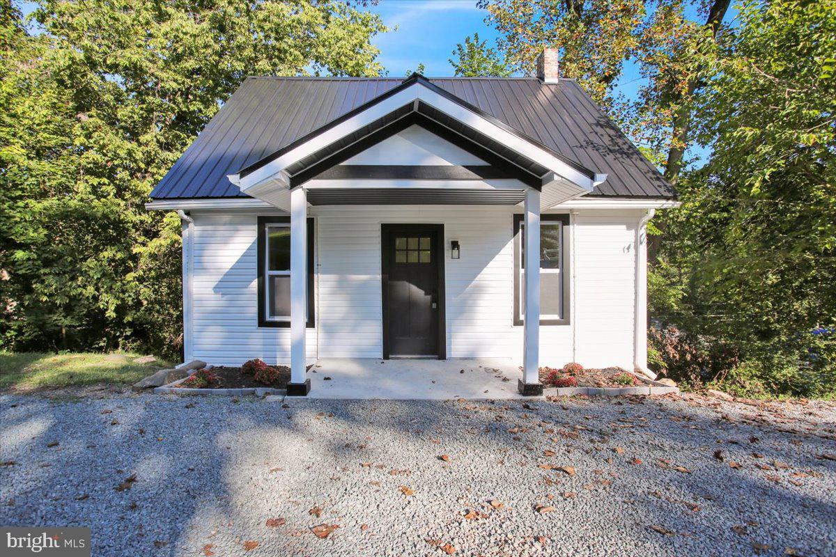 833 East Neversink Road Reading, PA 19606 - Photo 1 of 22 Gallery Image 1