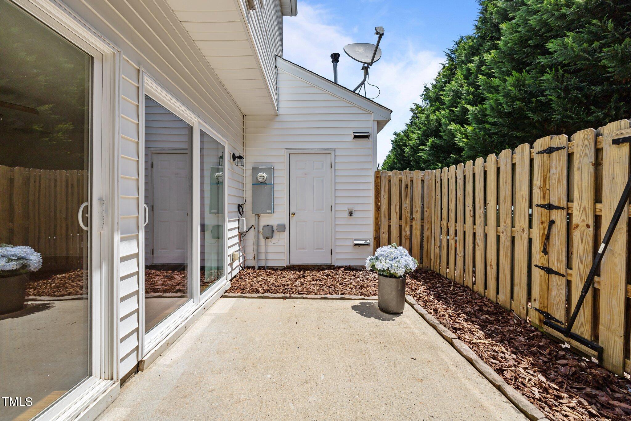 8151 Rhiannon Road Raleigh, NC 27613 - Photo 38 of 40 24-web-or-mls-IMG_1639