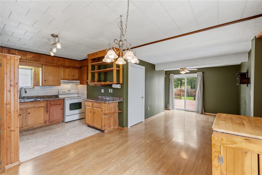 11 Maple Avenue Manchester, NY 14548 - Photo 11 of 39 The living dining area at the rear of this home- o