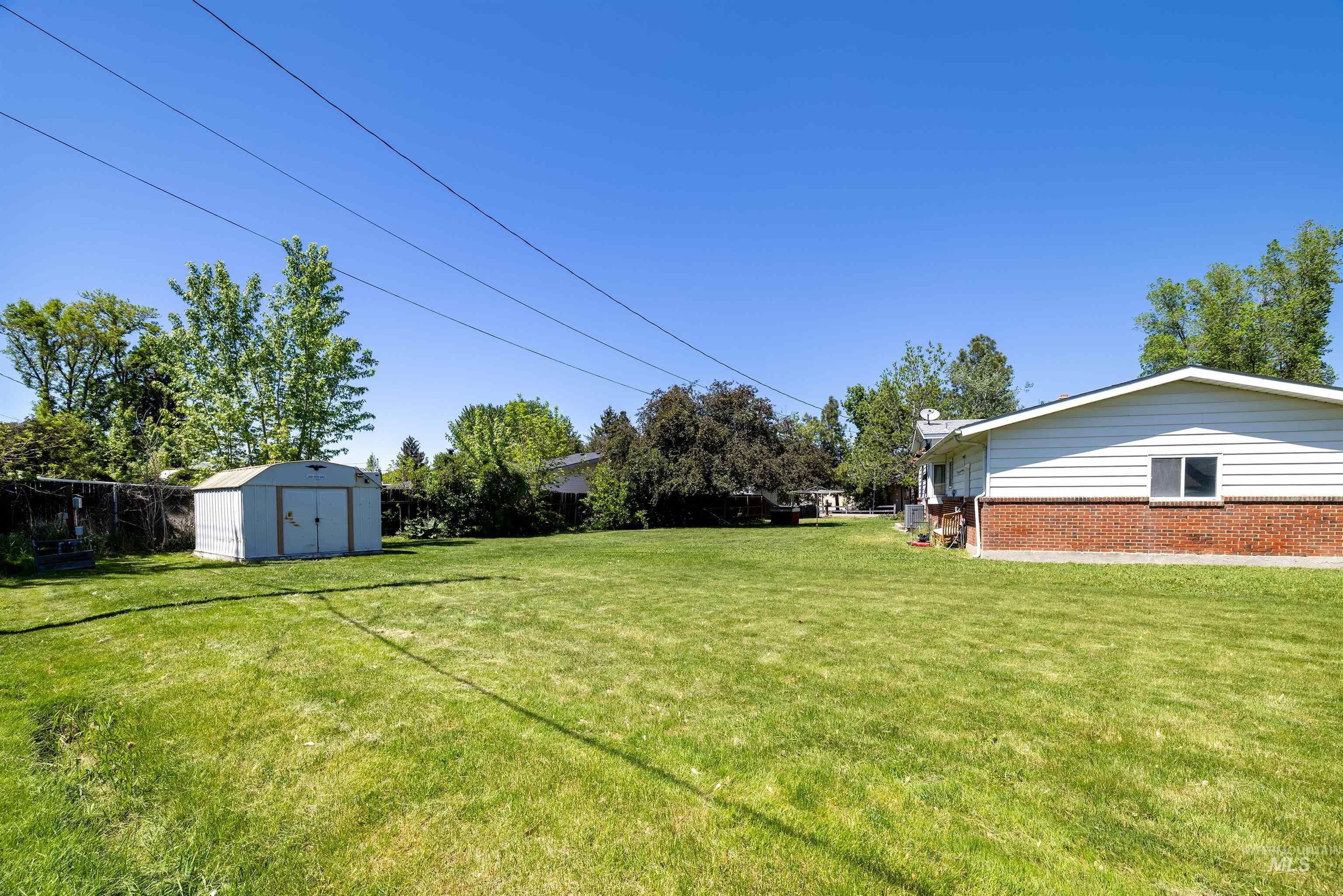 1811 North Maple Grove Road Boise, ID 83704 - Photo 25 of 33