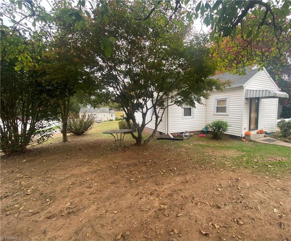 2670 Darrow Road Walkertown, NC 27051 - Photo 1 of 3 Both houses in picture - each have their own driveway