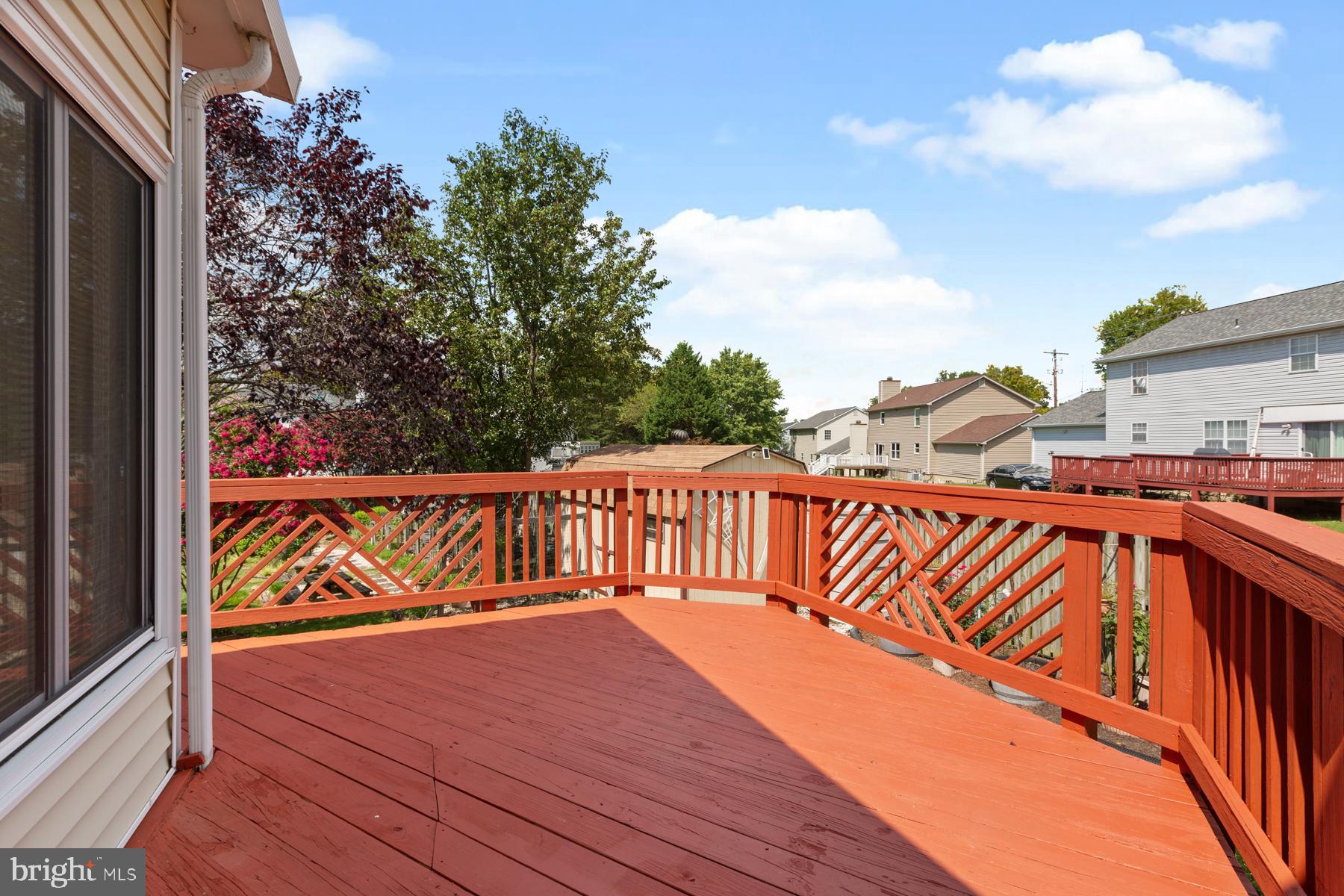 8915 Santeetlah Road Clinton, MD 20735 - Photo 38 of 41 Deck