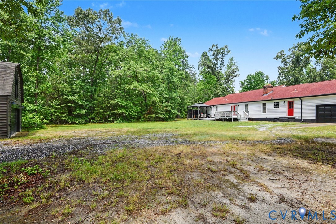 9820 Beaver Bridge Road Chesterfield, VA 23838 - Photo 48 of 54 Spacious exterior featuring a white-sided residenc